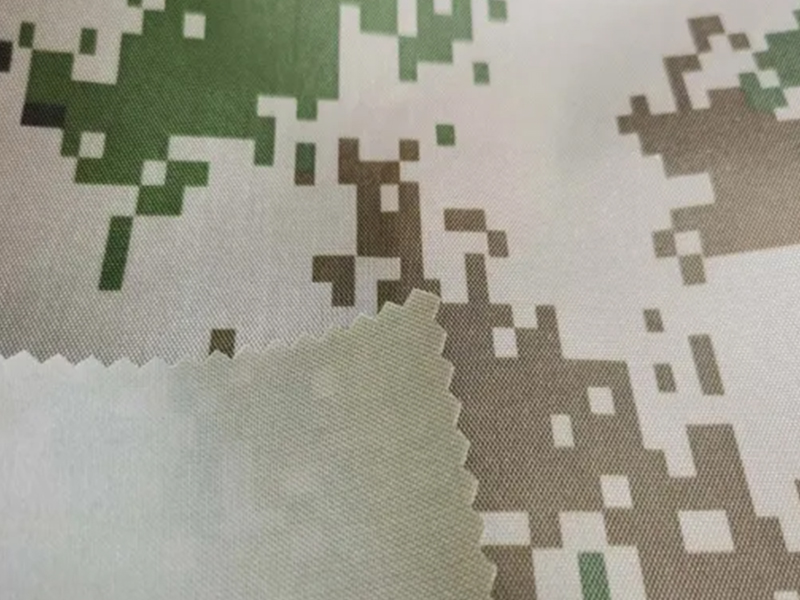 Digital Camo-tryckt 420d polyester Oxford-tyg med transparent PVC-belagd för väskor
