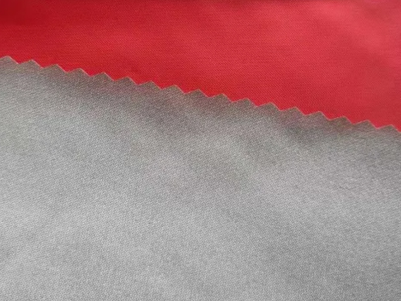 100 % polyester 210t tafttyg med silverbelagd för tält